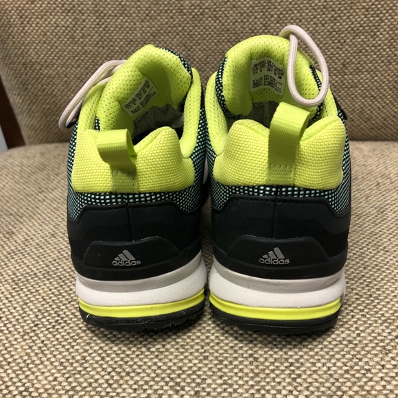 Adidas Outdoor Terrex Gore Tex Women’s Hiking Shoes - Picture 3 of 6